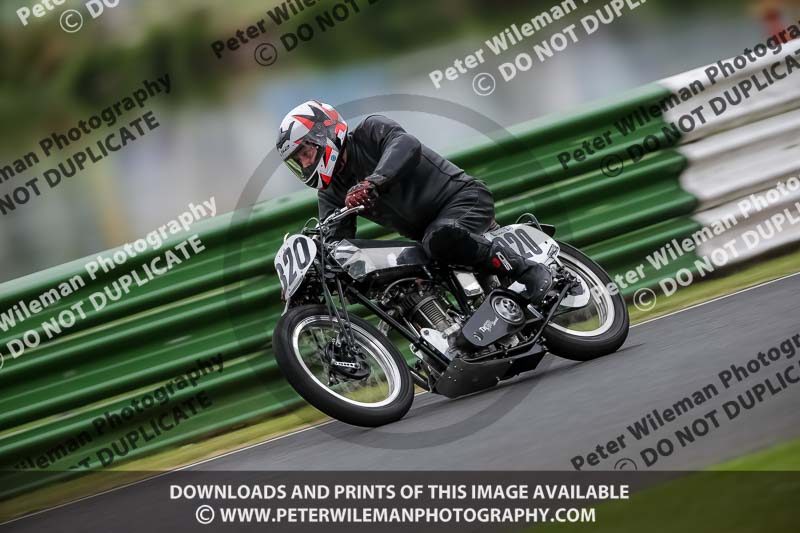 Vintage motorcycle club;eventdigitalimages;mallory park;mallory park trackday photographs;no limits trackdays;peter wileman photography;trackday digital images;trackday photos;vmcc festival 1000 bikes photographs